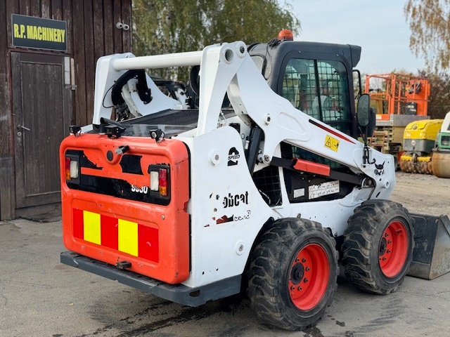 Smykový kolový nakladač Bobcat S530 - 7