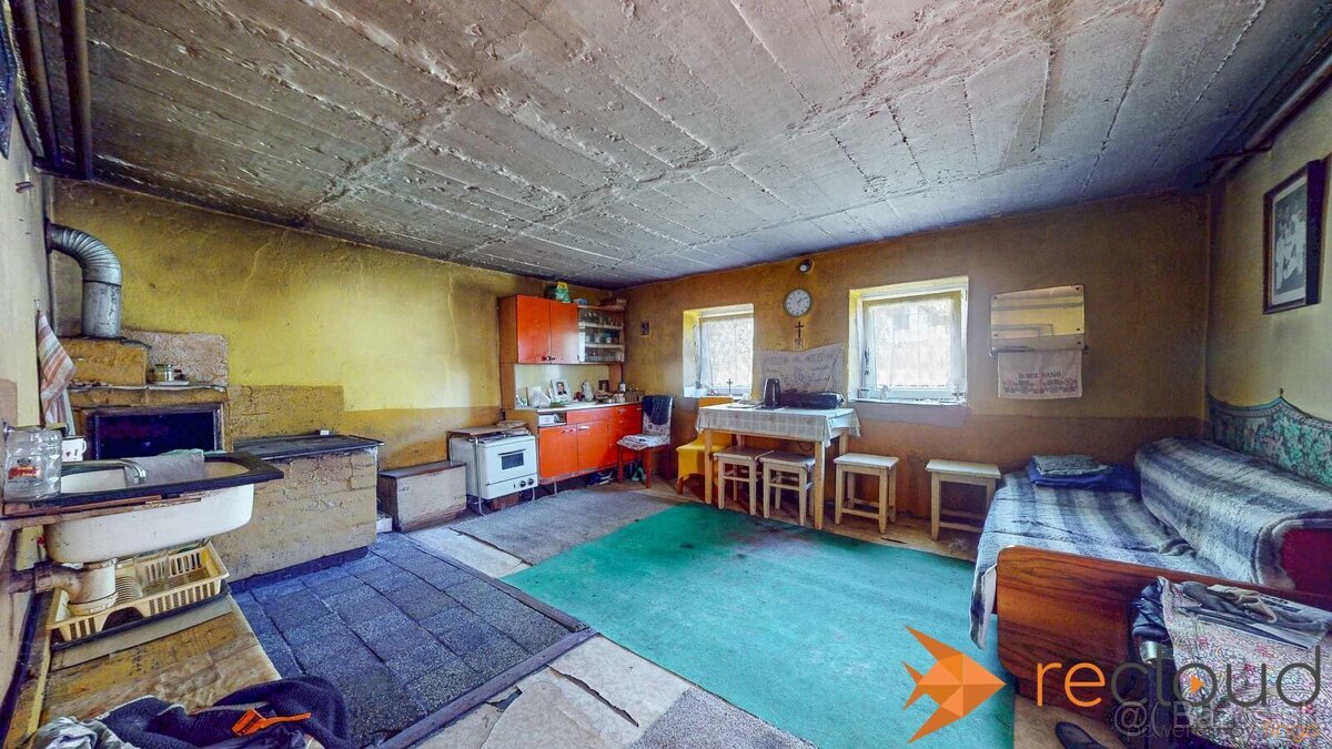 NA PREDAJ RODINNÝ DOM V KOPERNICI S INVESTIČNÝM PRILAHLÝM PO - 7