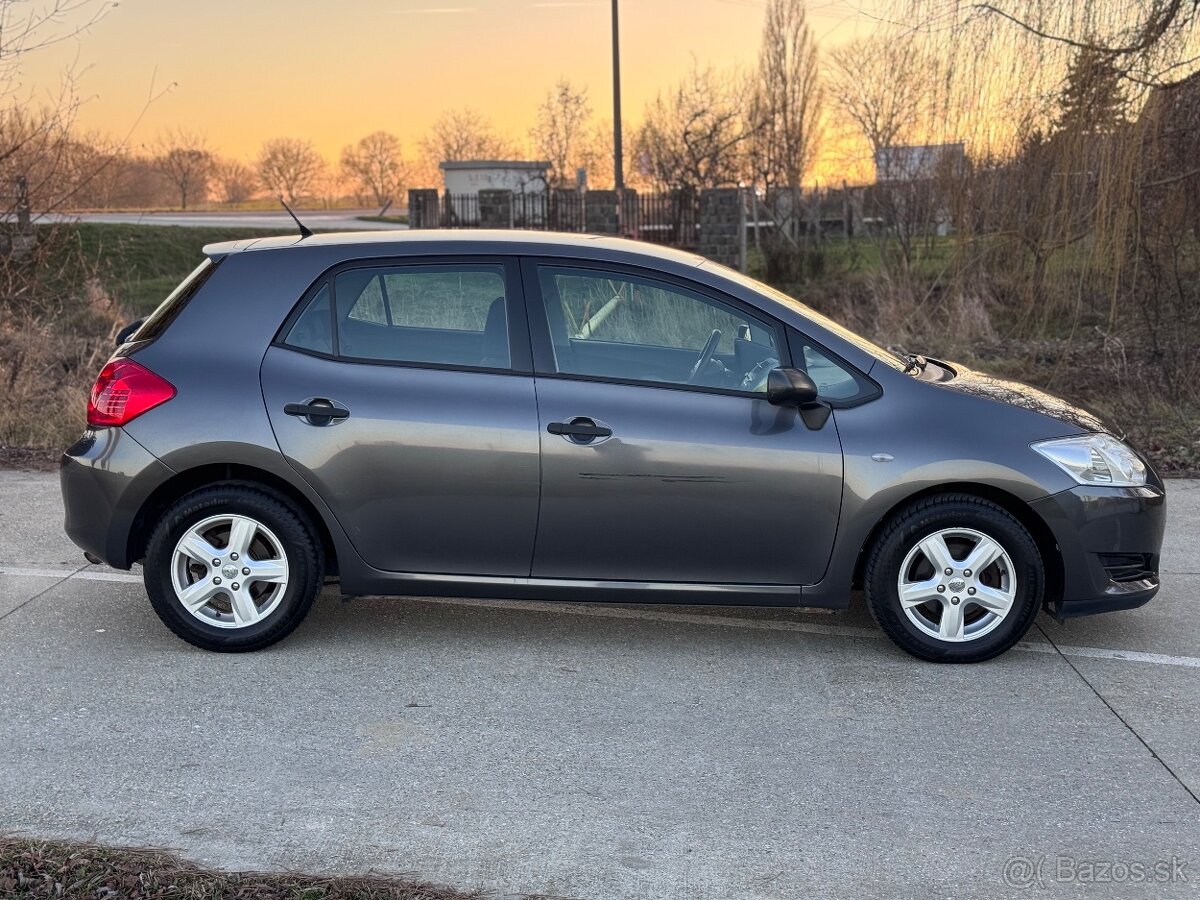 Toyota Auris 1.3 VVTI - 7