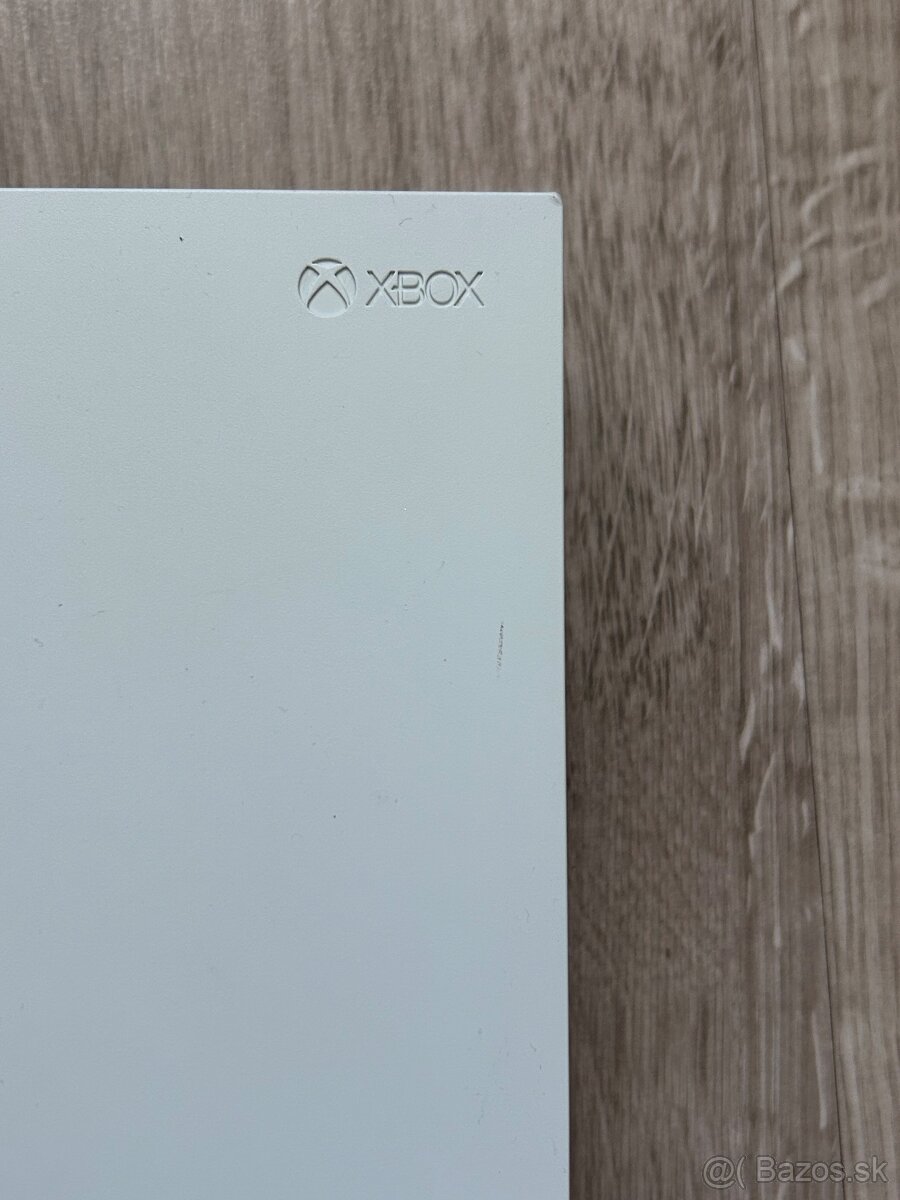 Xbox One S - 7