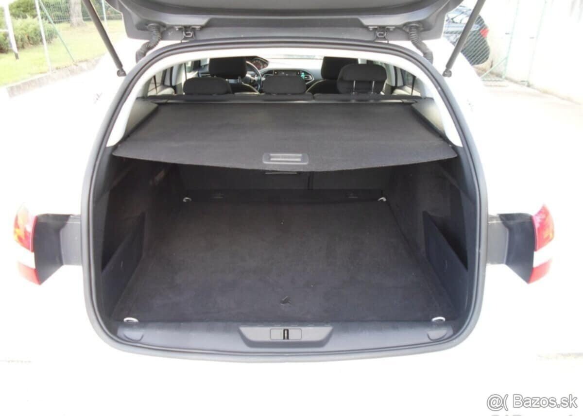 Peugeot 308 SW 1.2 e-THP - 7