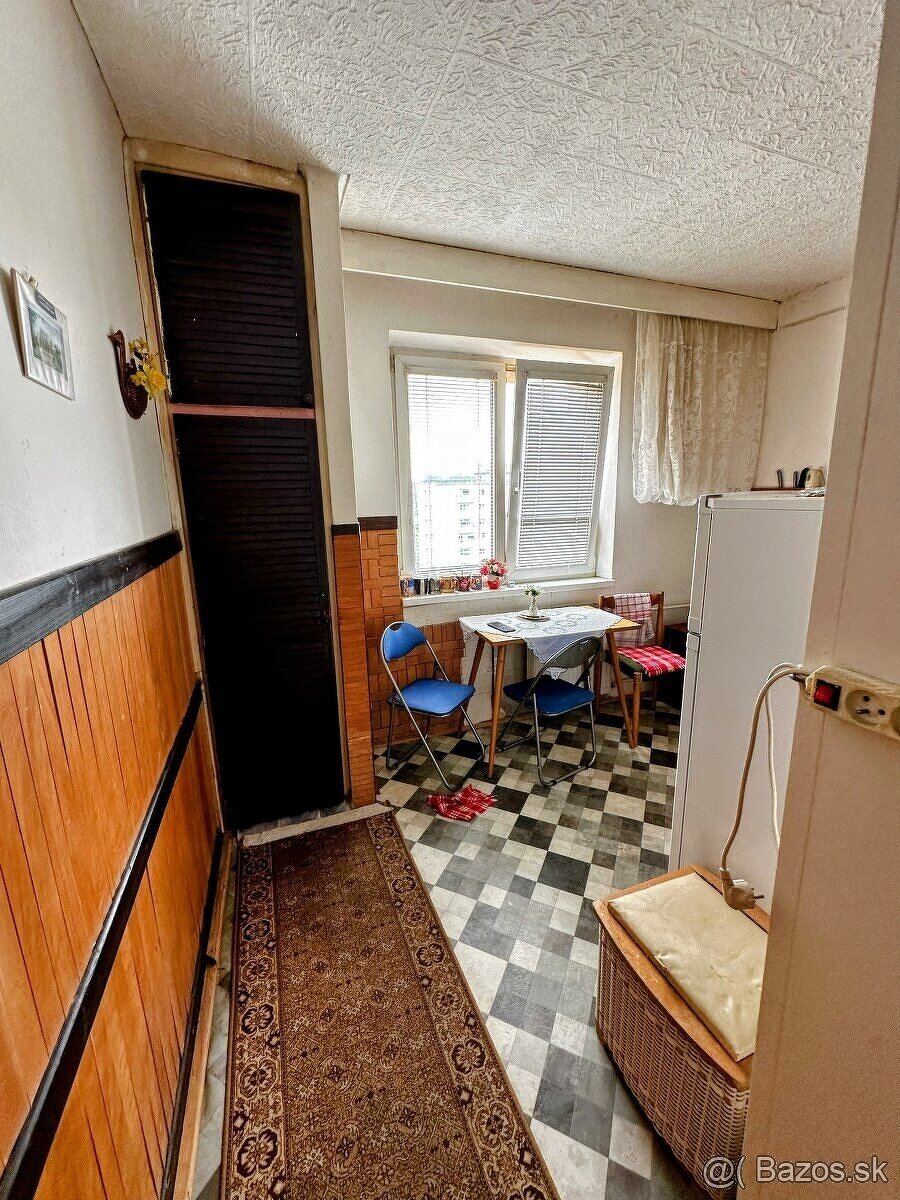 Predaj 3-izbového bytu v Brezne – balkón, pivnica - 7