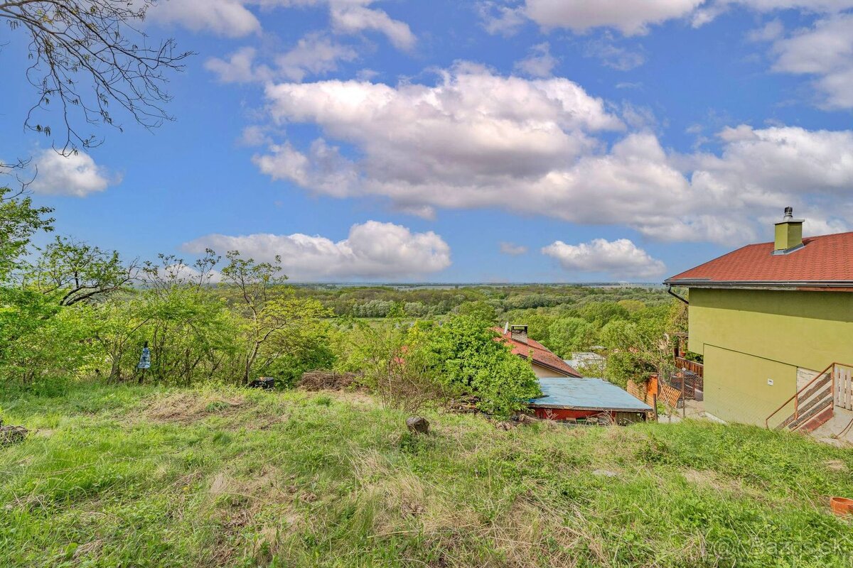 NA PREDAJ: Fantastická príležitosť Pozemok s dokonalým výhľ - 7