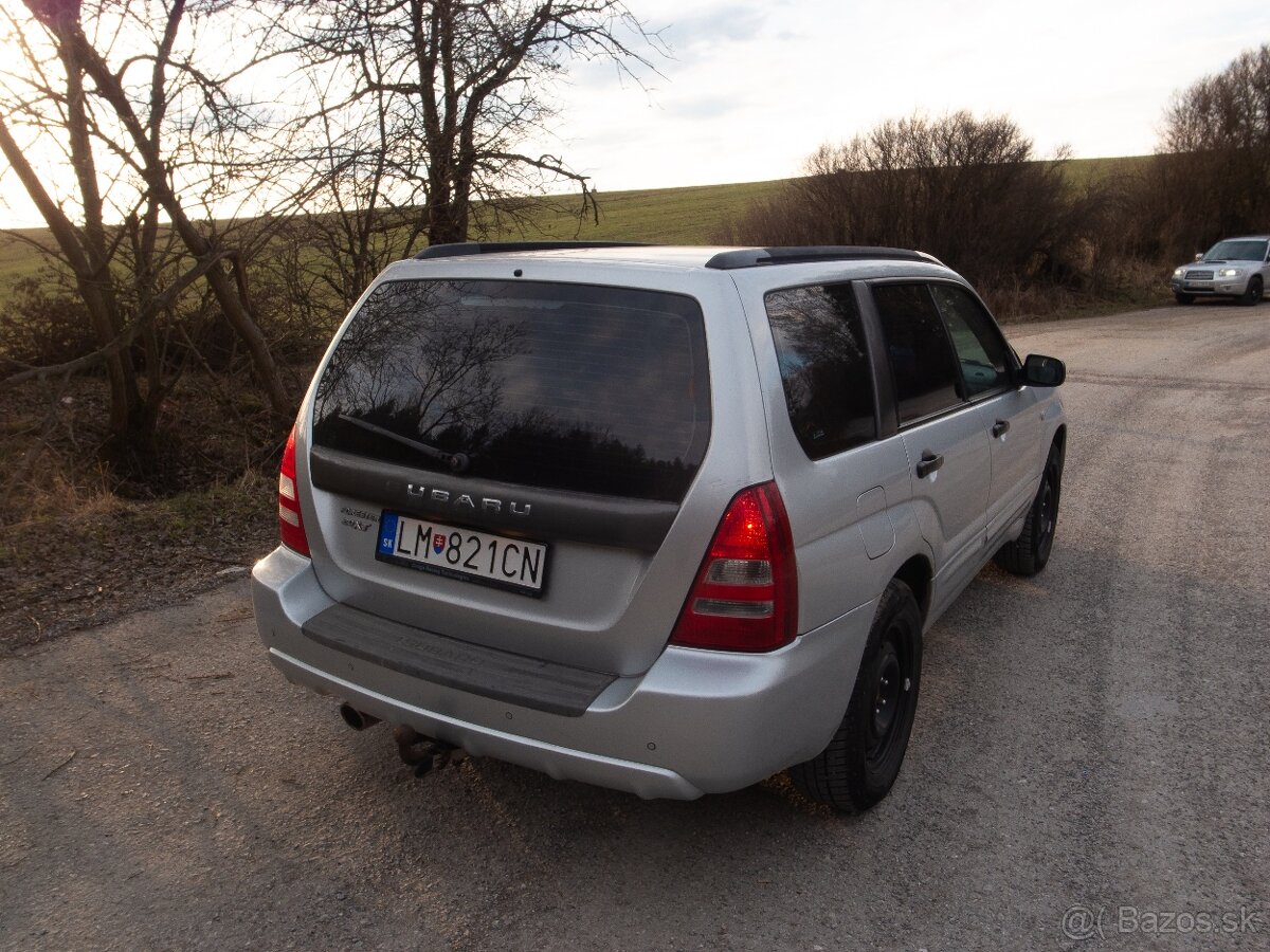 Predám Subaru Forester 2.0 XT - 7