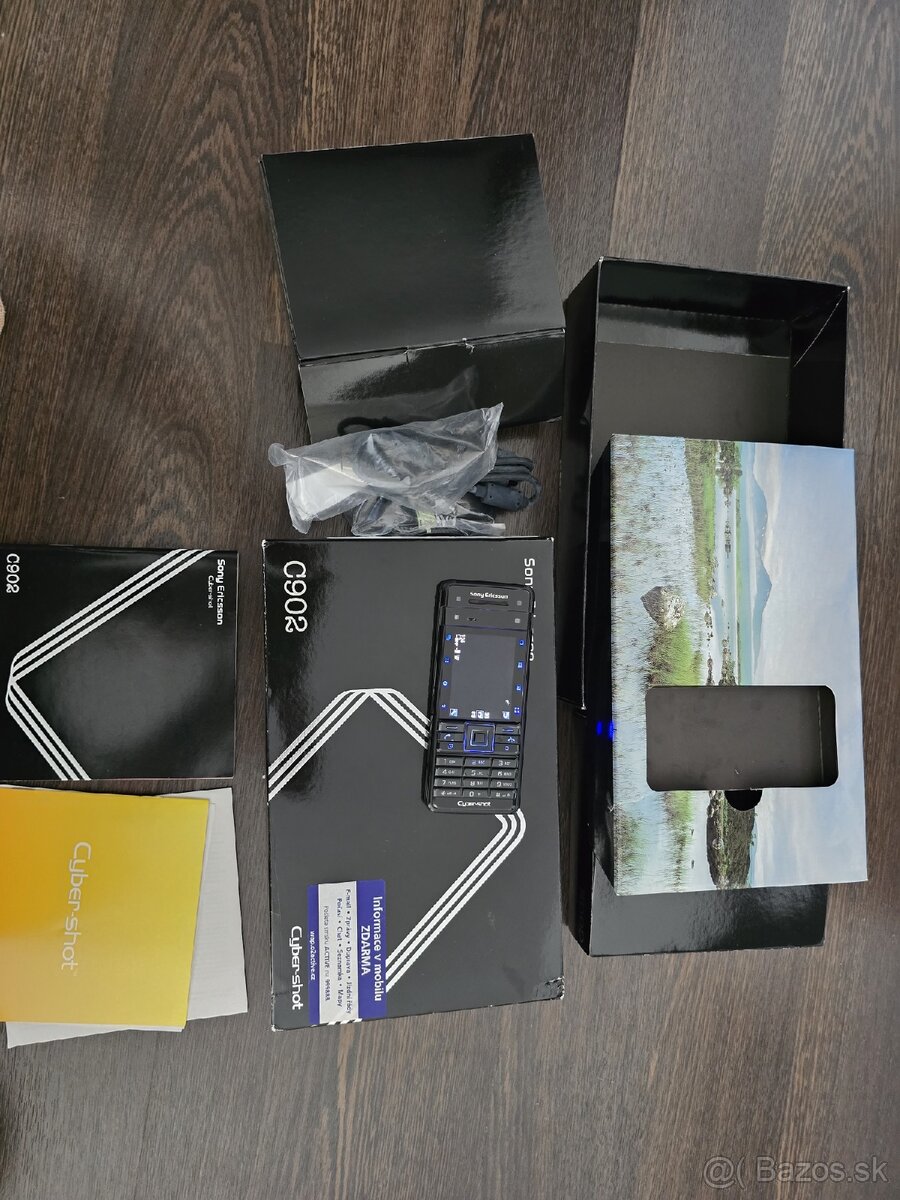 Sony Ericsson C902 - 7