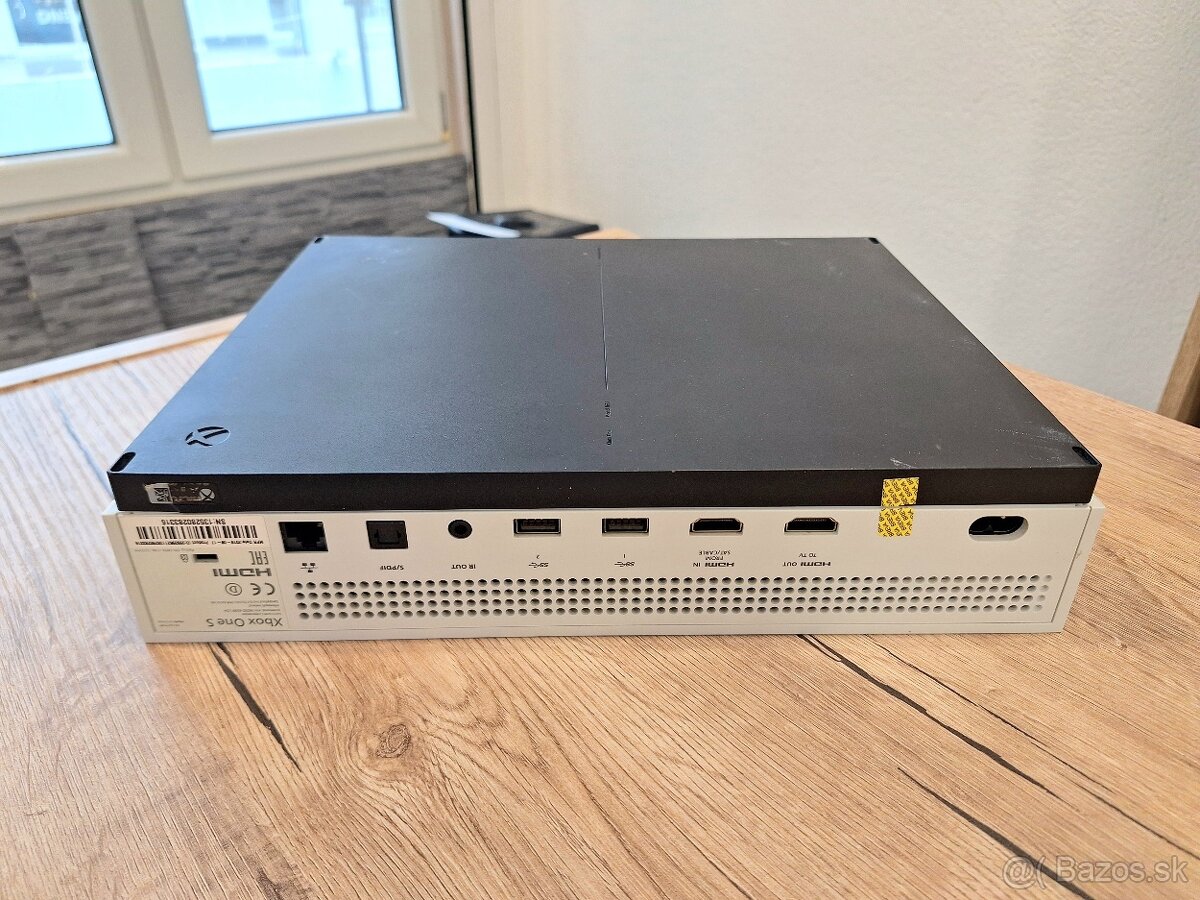 Xbox One 1 TB - 7