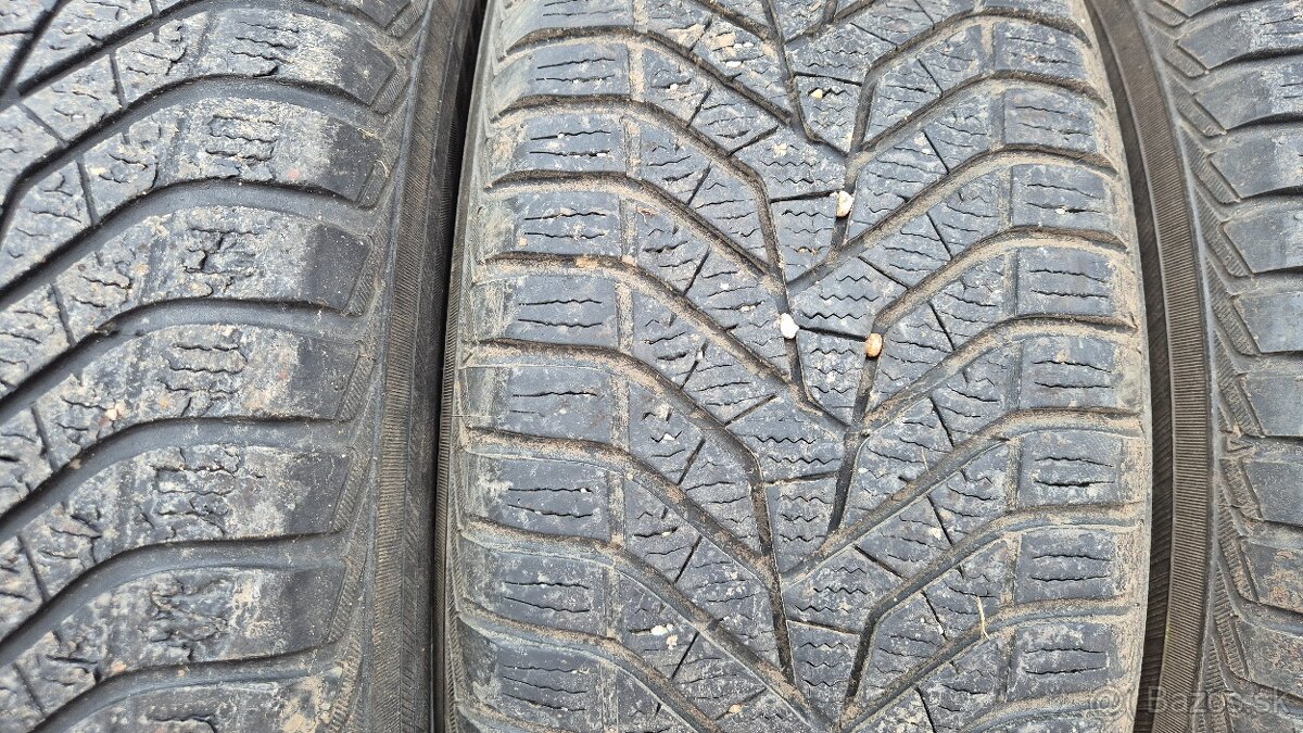 215 60 R16 zimné - 7