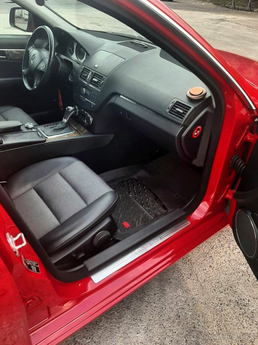 Mercedes Benz C200 - 7