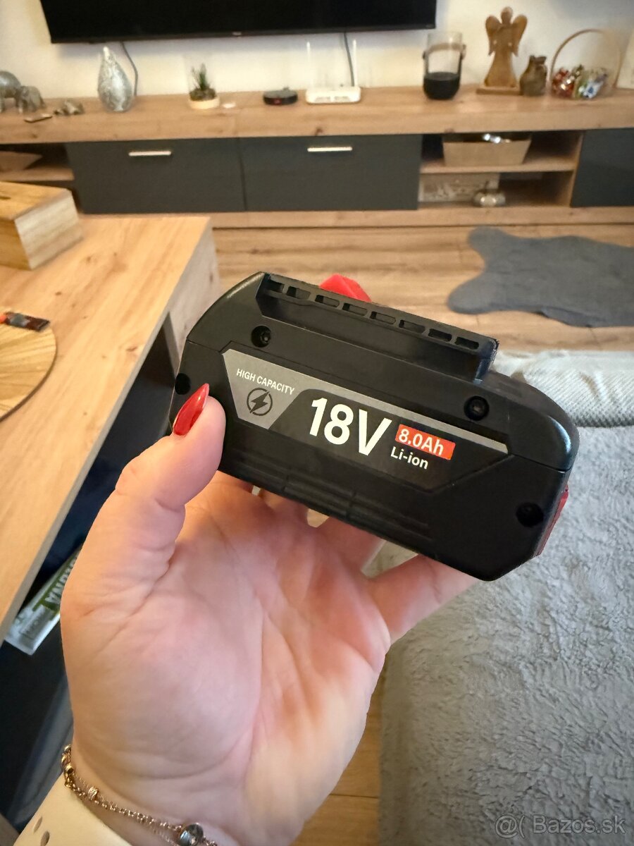 baterka+nabijacka do auta - 7