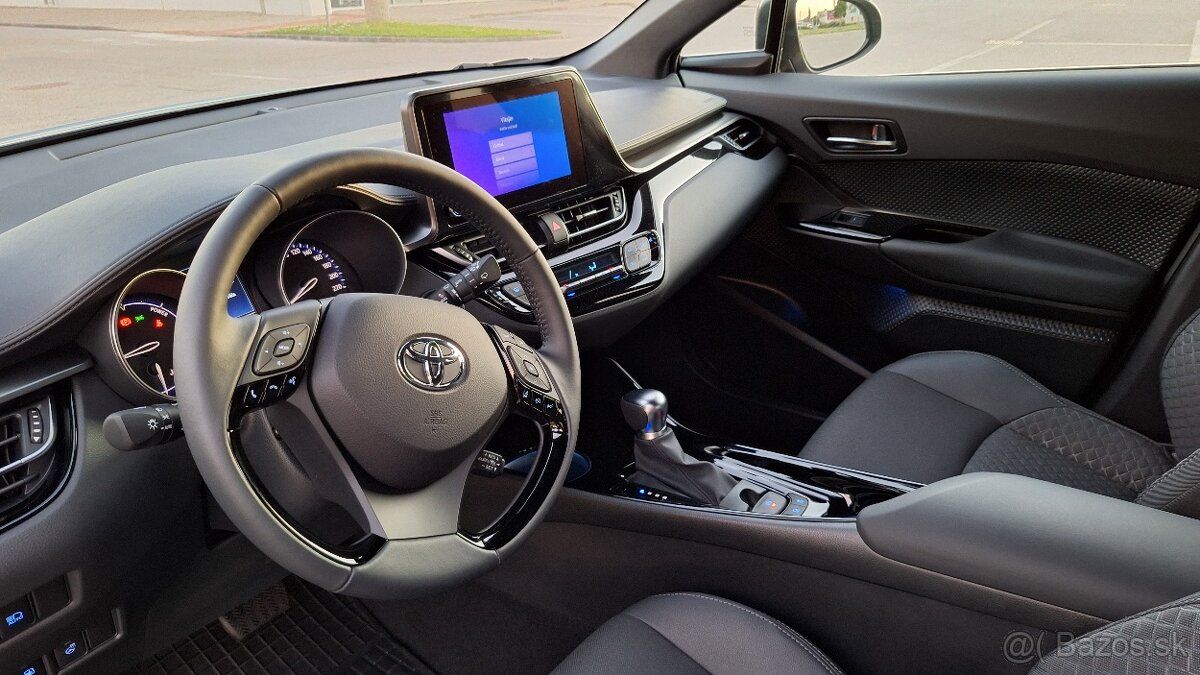 Toyota C-HR 2,0 Hybrid Dynamic Force 184 k e-CVT STYLE - 7