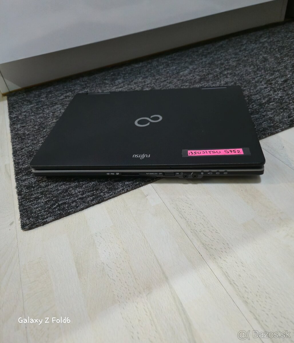 FUJITSU LifeBook S752 - Core i3 / 8 GB RAM / ?-DISK / - 7