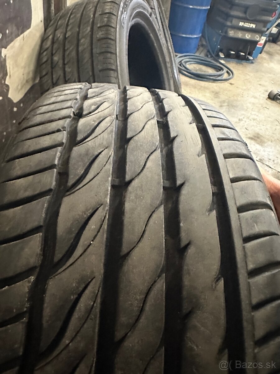 245/45 R18 - 7