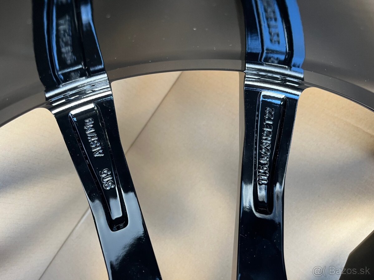 LAMBORGHINI URUS 23" Black, nové, originál - 7