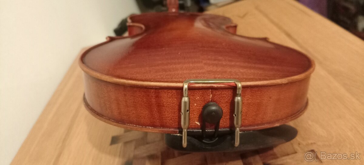 Husle model Gurneri - 7