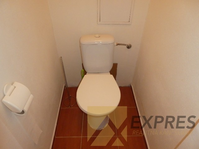 RK EXPRES - na predaj 2 izbový byt v Handlovej. - 7