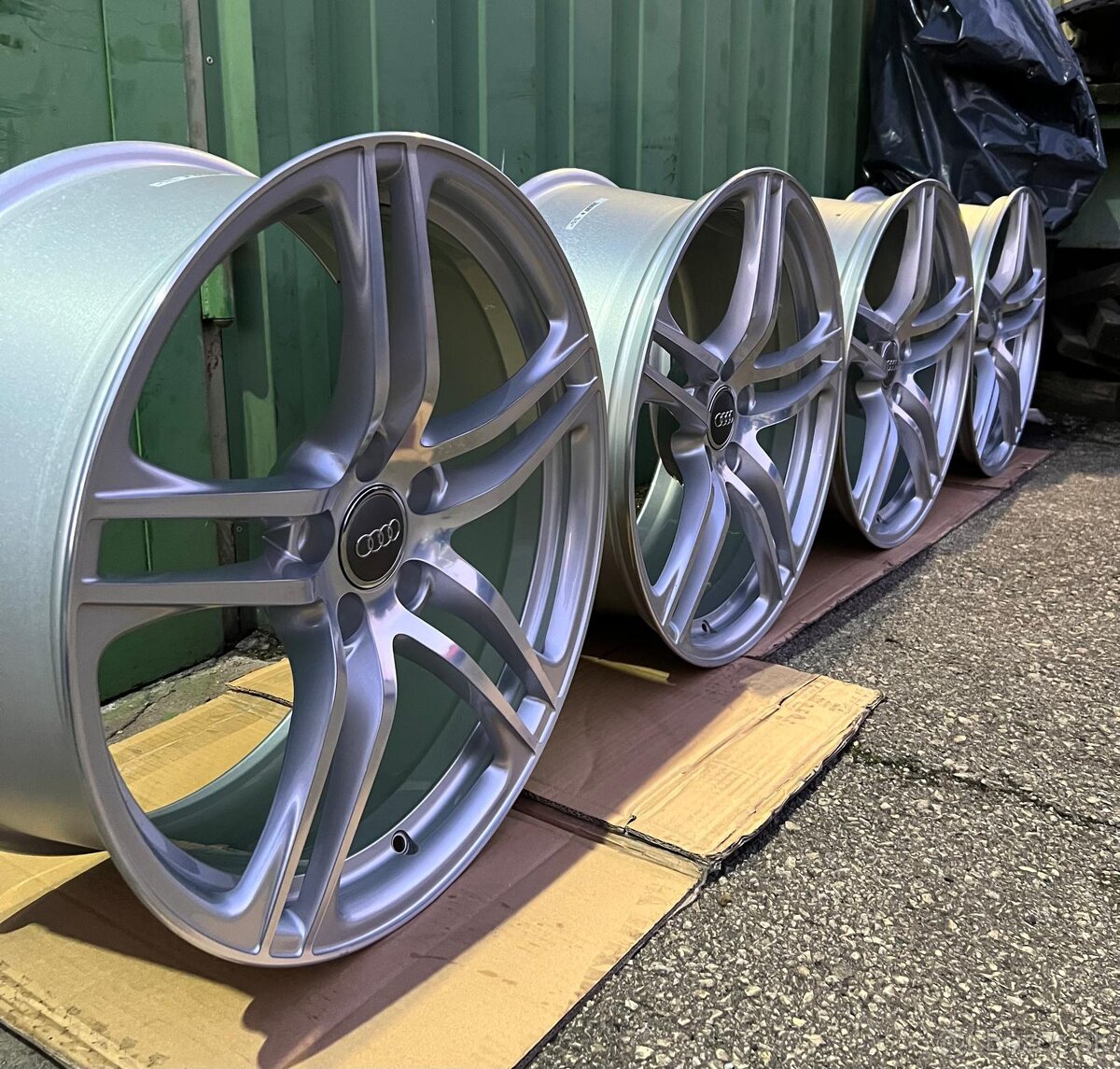Elektróny Audi R8 , 5x112 , r19 , - 7