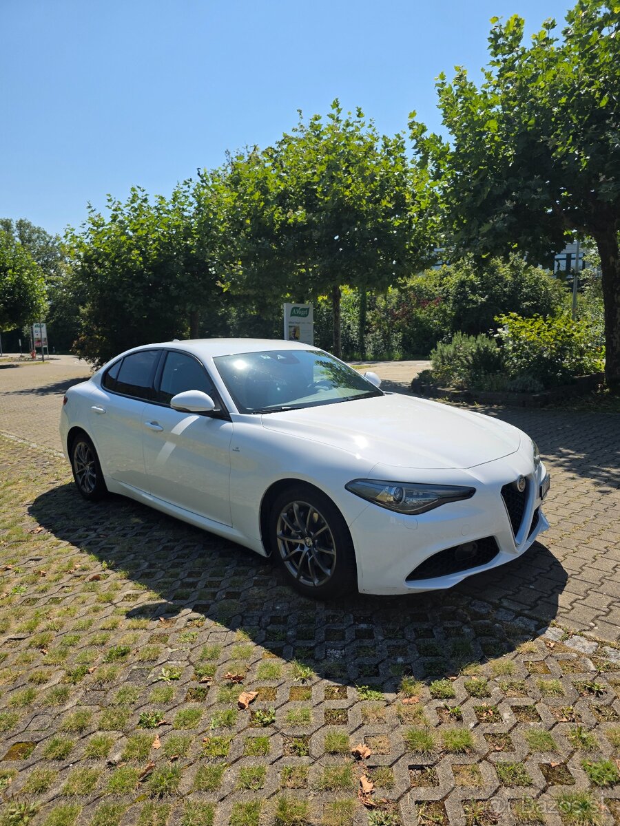 Alfa Romeo Giulia 2.2jtdm - 7