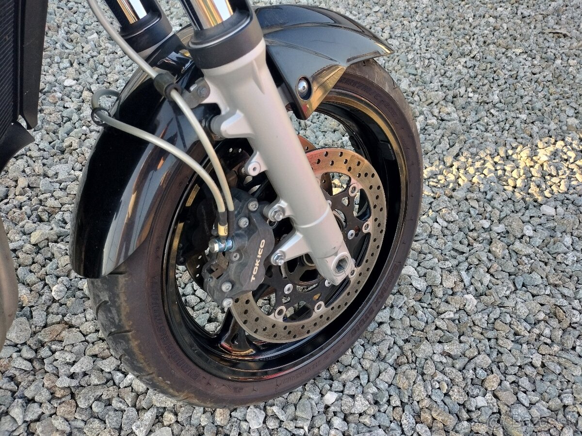 SUZUKI 600 GSR - 7