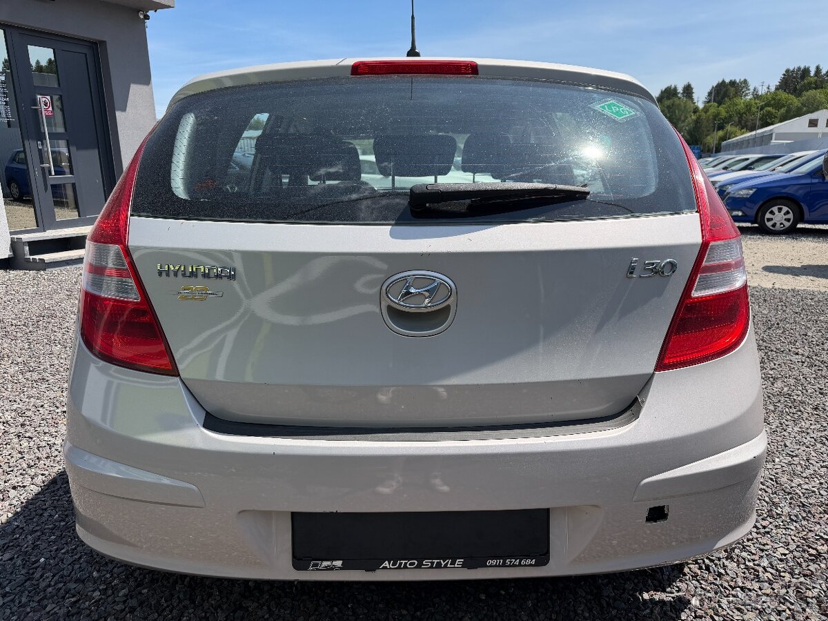 Hyundai i30 CW 1.4 16V CLASSIC LPG - 7