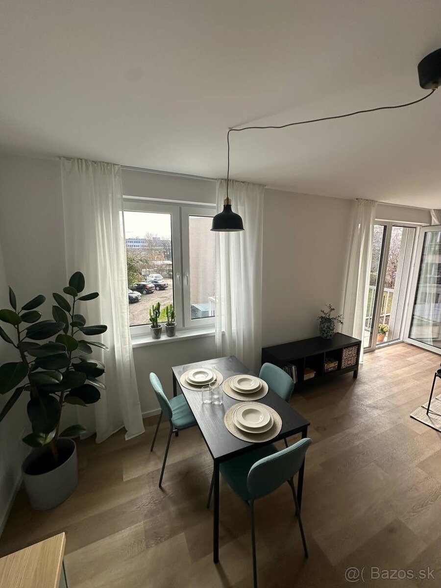 1,5 izbový byt, Nové mesto - 7