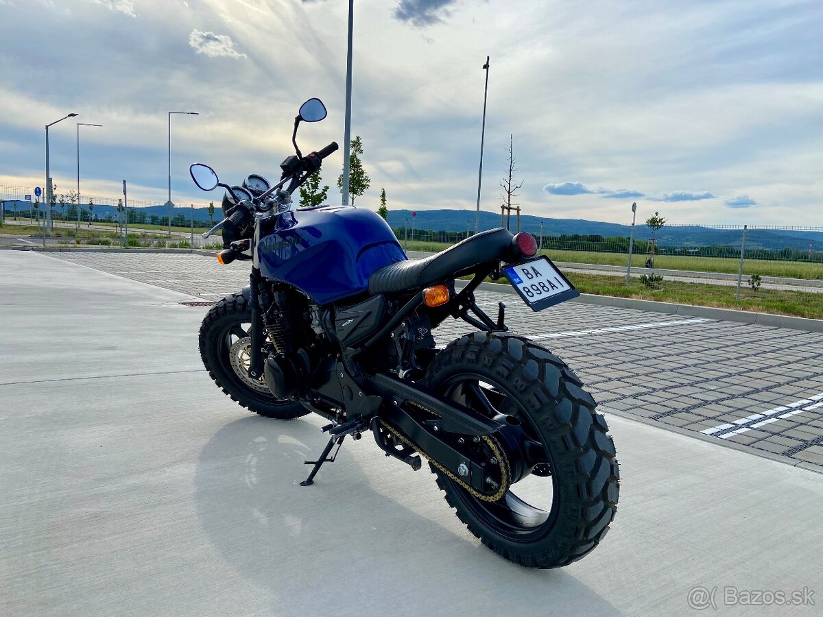 KAWASAKI CAFE RACER - 7