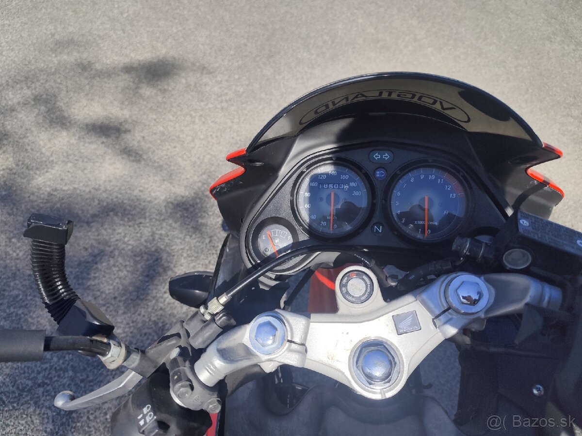 Honda CBR 125R - 7