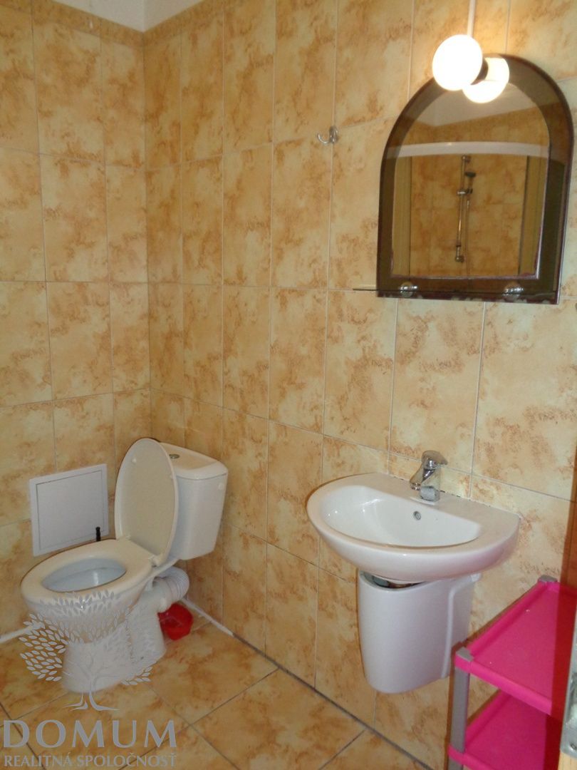 Ubytovacie zariadenie - Apartmánové byty Nové Mesto n/V - 7