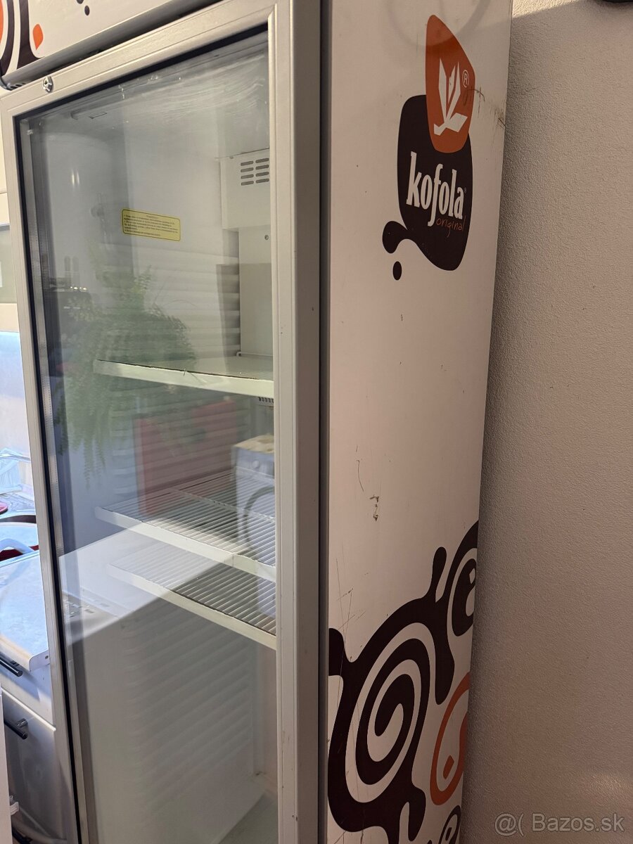 Chladnička - kofola - 7
