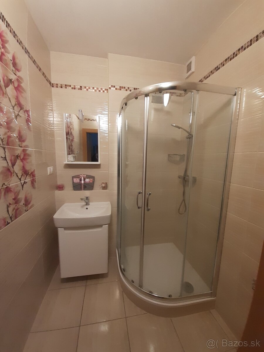 4. izb.byt s loggiou v Levoci - 7