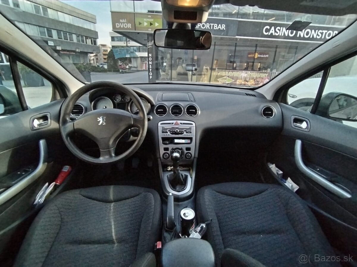 Peugeot 308 SW - 7