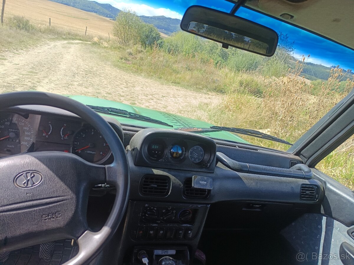 Hyundai Galloper - 7