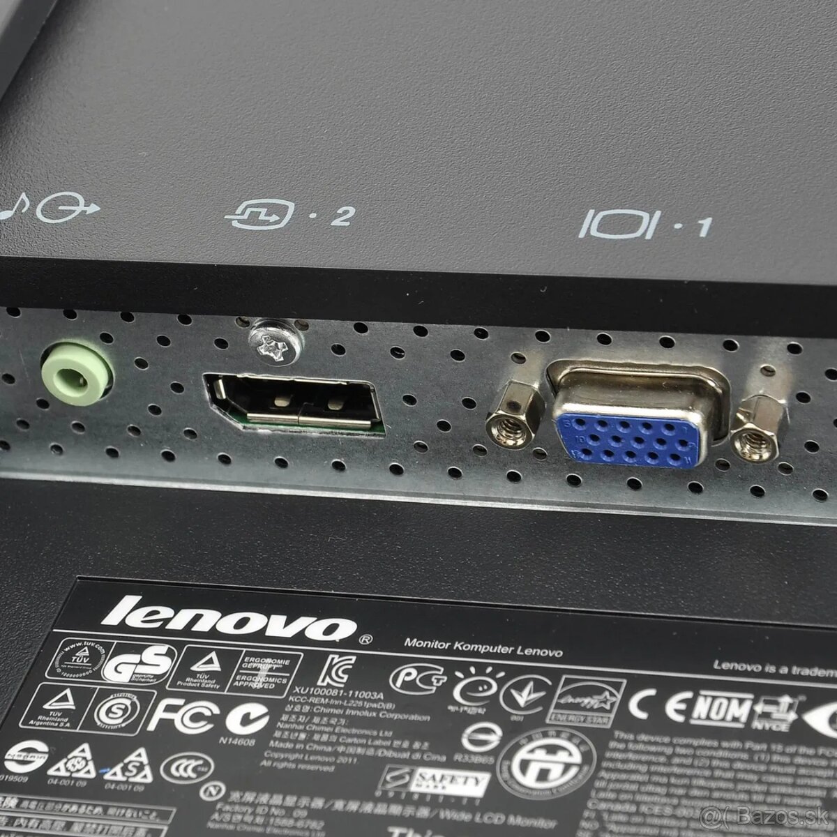 22" Lenovo L2251p - 7