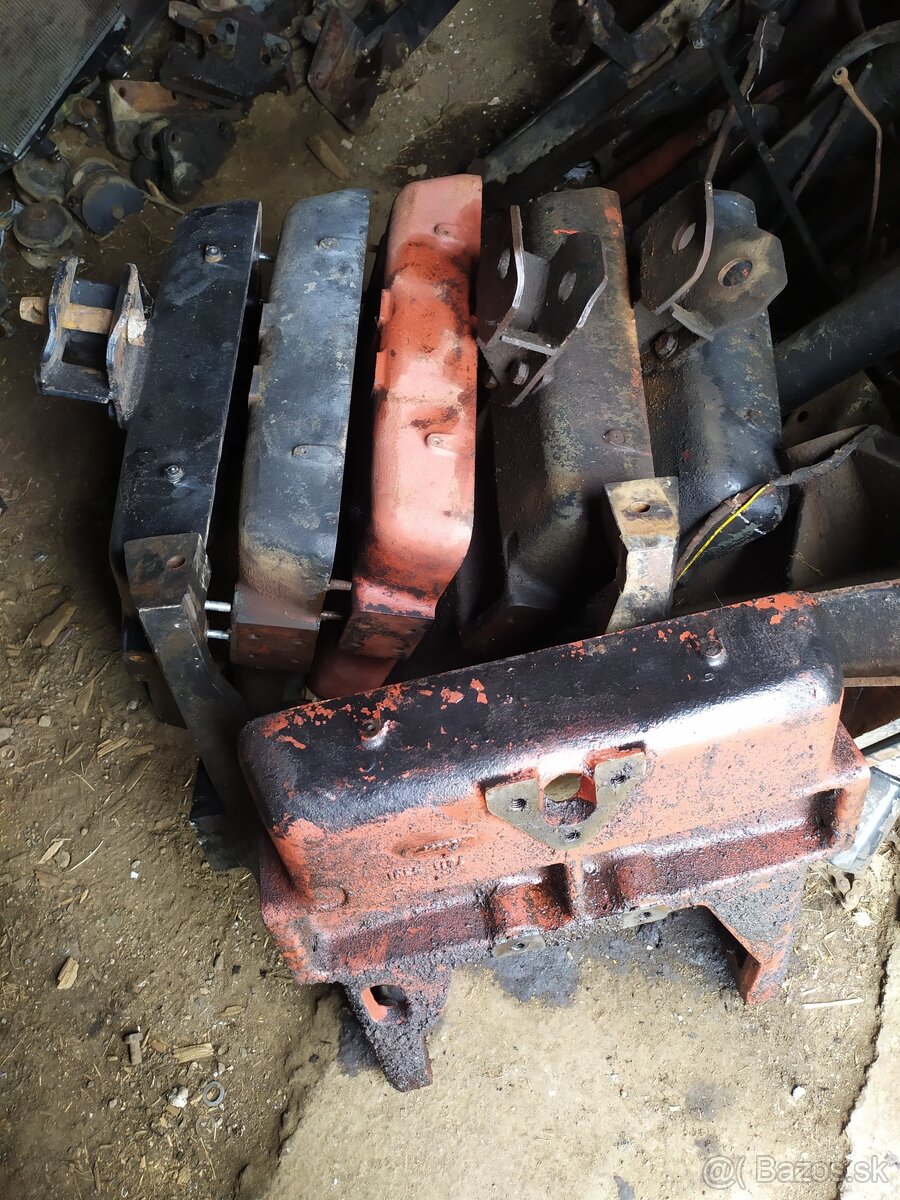 Predám rôzne diely na traktor Zetor major - 7