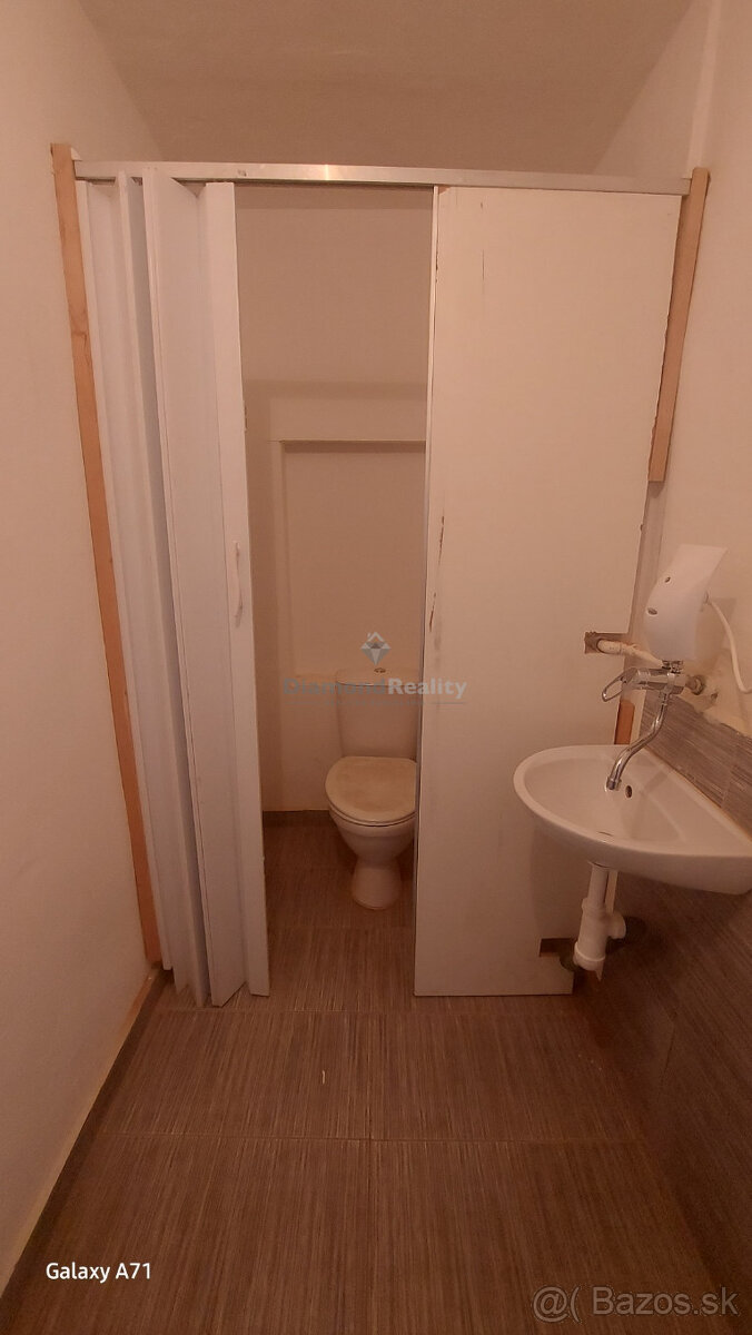 PRENÁJOM - Sklad s kanceláriou a nakladacou rampou 631 m2 - 7