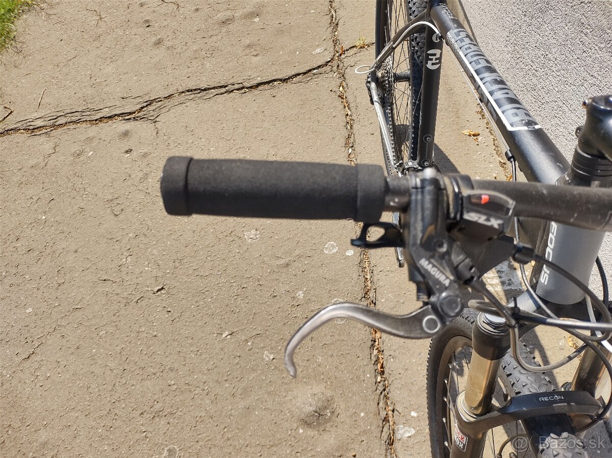 {41} Horský bicykel Focus Black Forest 29r 2.0 (2013) - 7