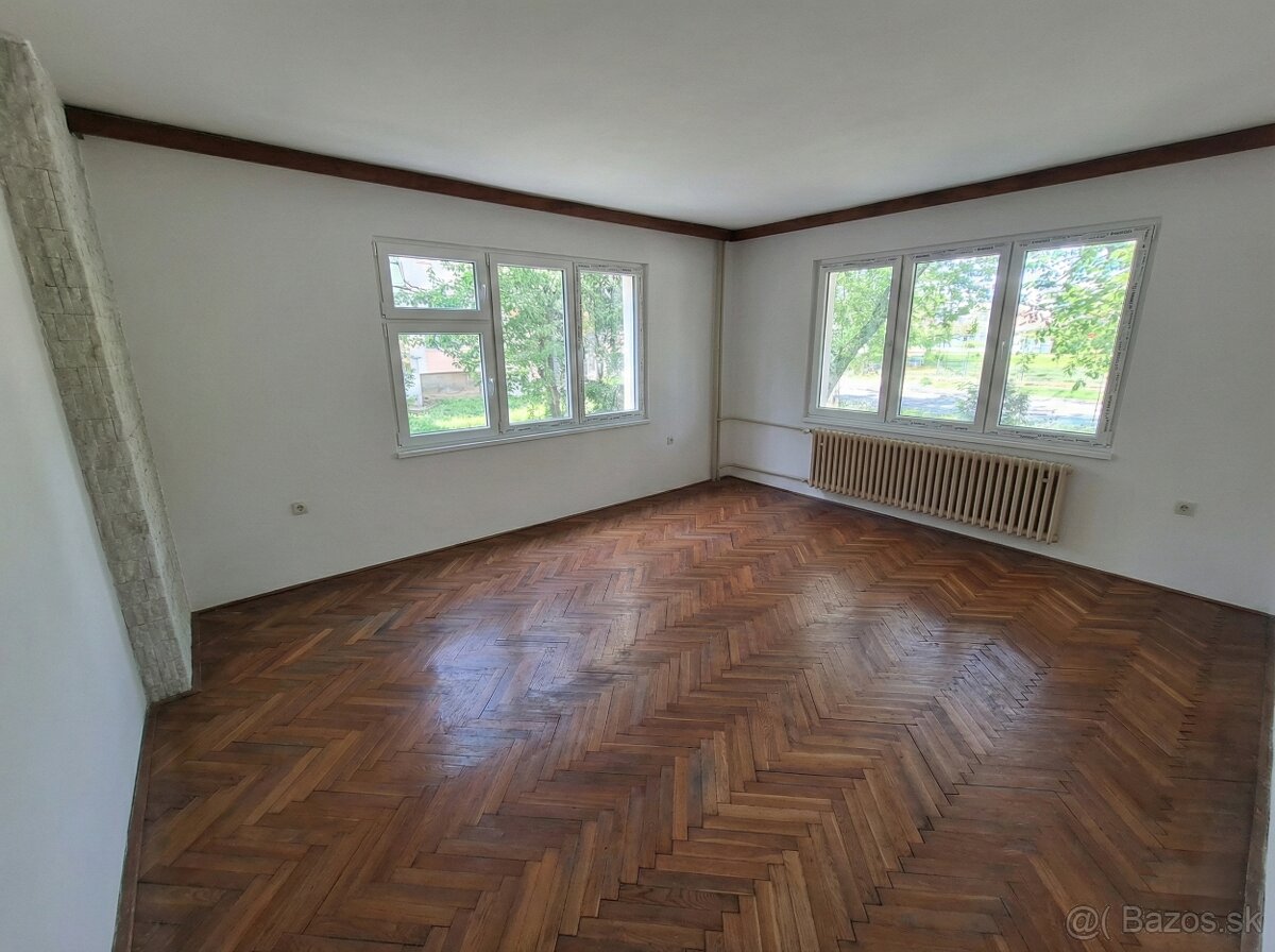 3 izbovy priestranny byt s vlastnou zahradou - 7