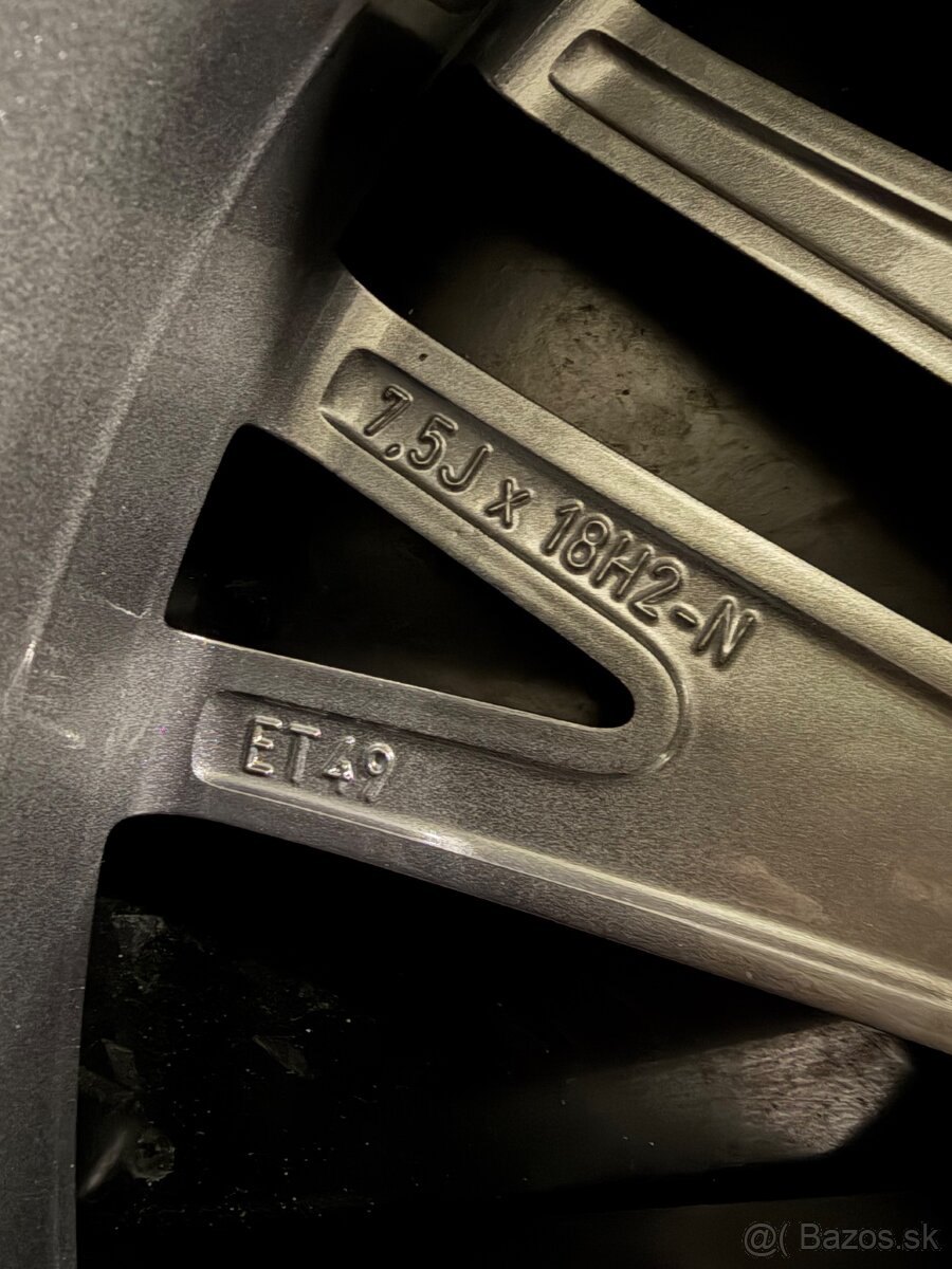 elektróny originál Mercedes r18 - 7