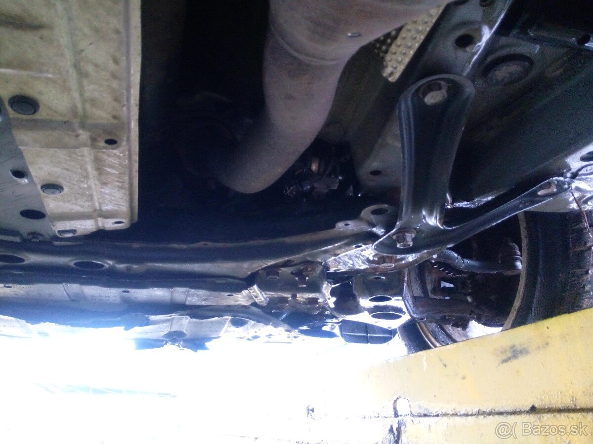 Toyota rav4 2,2 d-cat 130 kW - 7