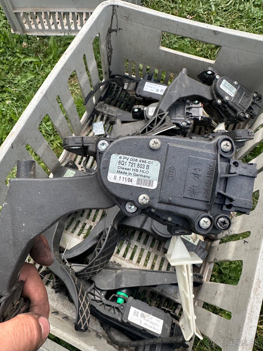 Plynovy pedal golf4 octavia 2 golf 5 jetta - 7