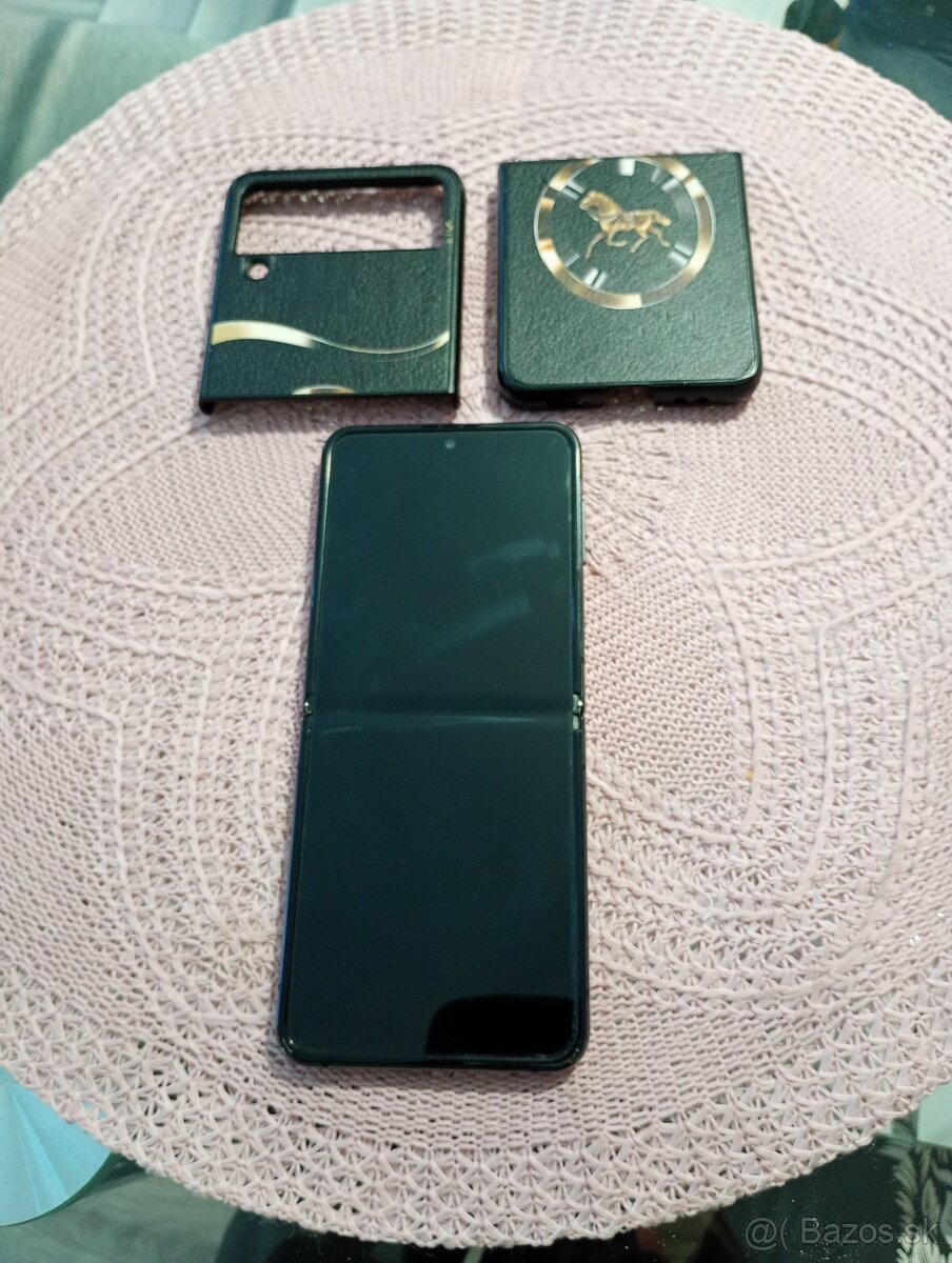 Predám Samsung Galaxy Z Flip 4 - 7