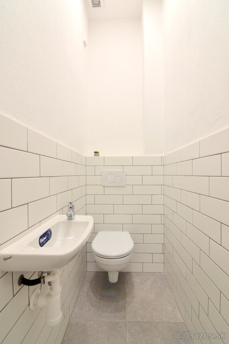 Zrekonštruovaná SMART kancelária s parkovaním v centre Nitry - 7