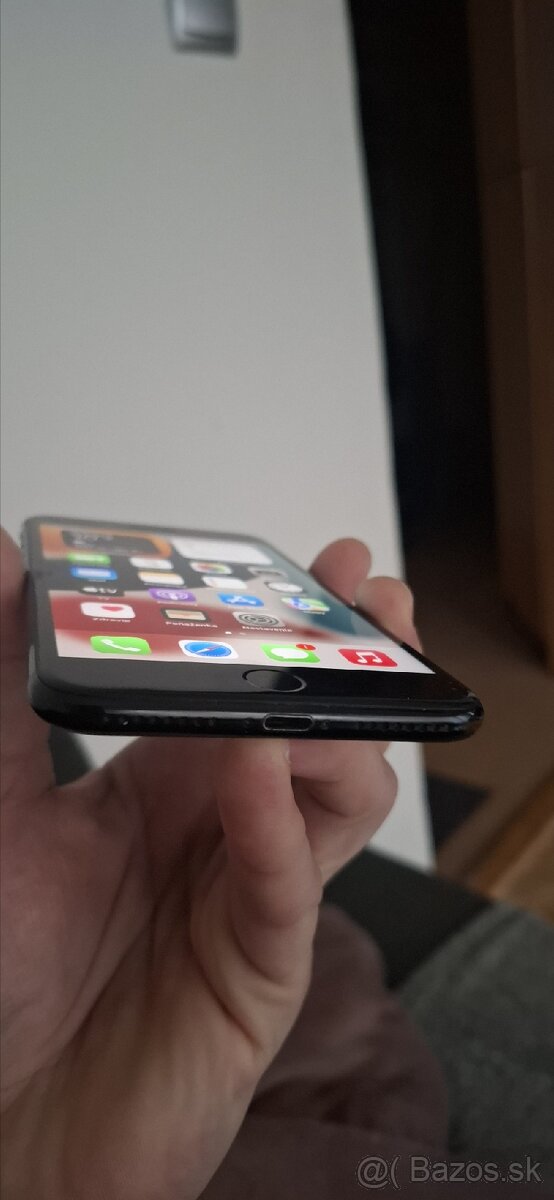 iphone 7 plus 128GB predám - 7
