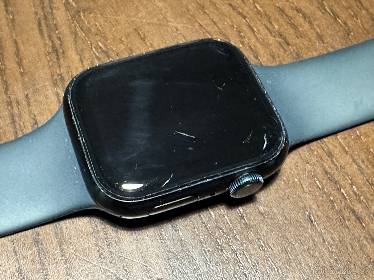 Apple Watch 9 45mm - 7