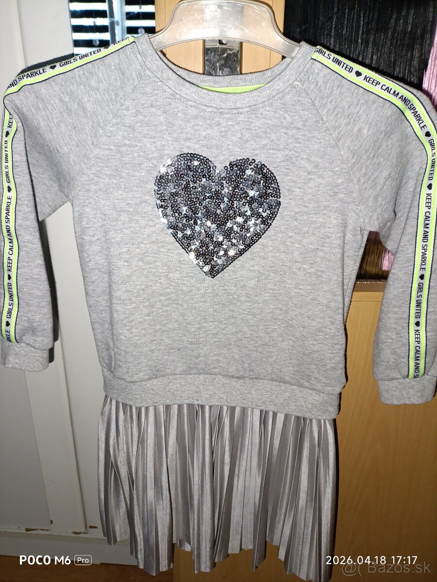 Šaty 122/128 a sukničky 116/122 - 7