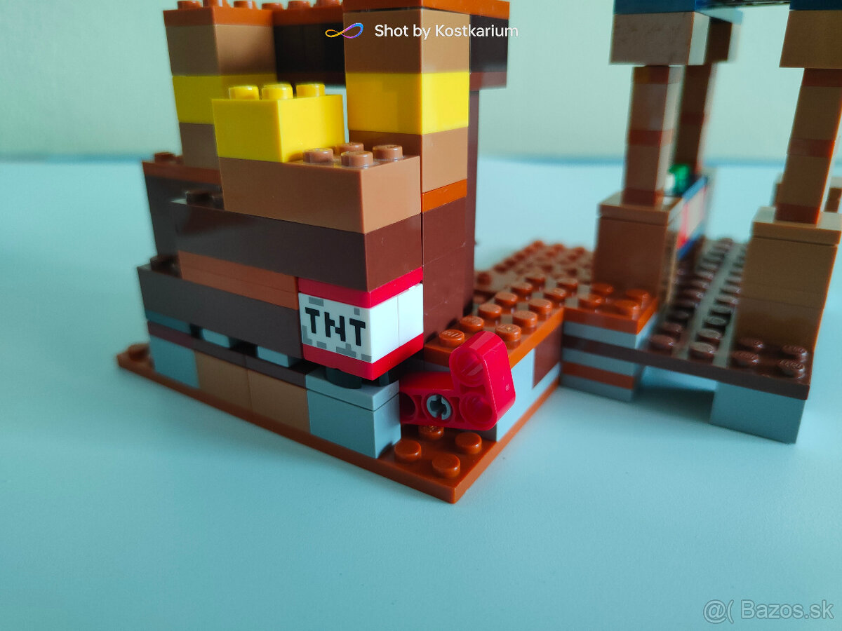 Lego Minecraft set 21167 - 7