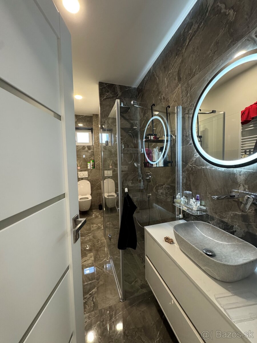 Novostavba s dôrazom na kvalitu a eleganciu / 773 m2 / Žilin - 7