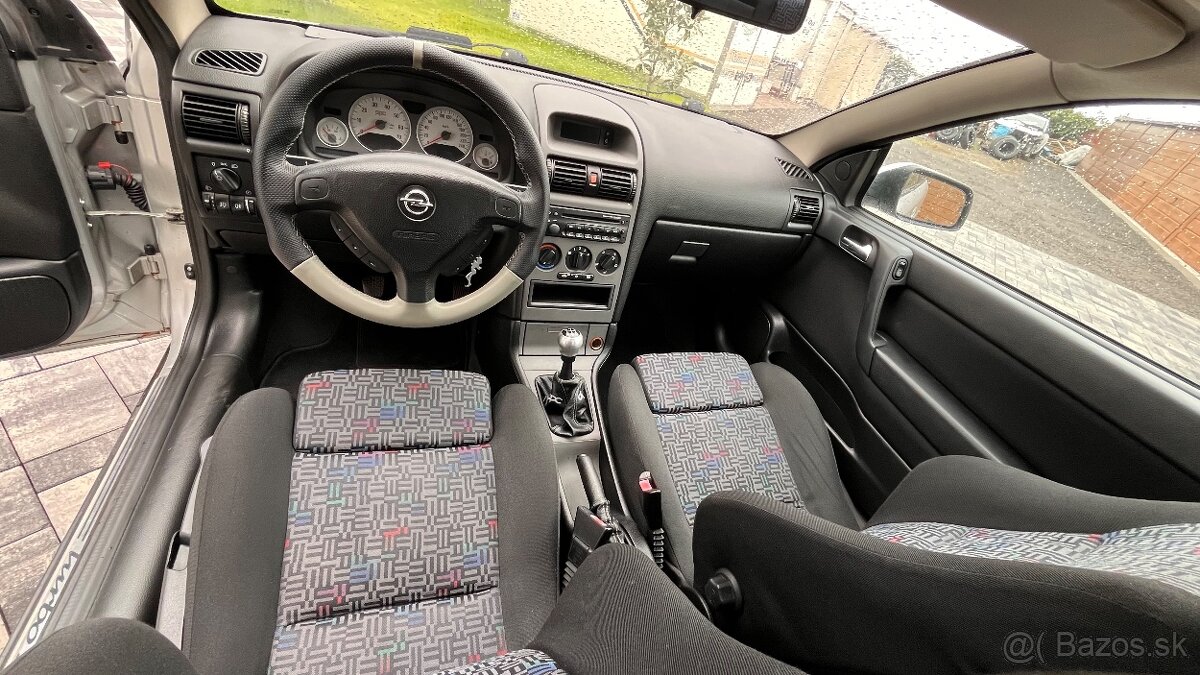 Opel Astra Coupé Turbo - 7