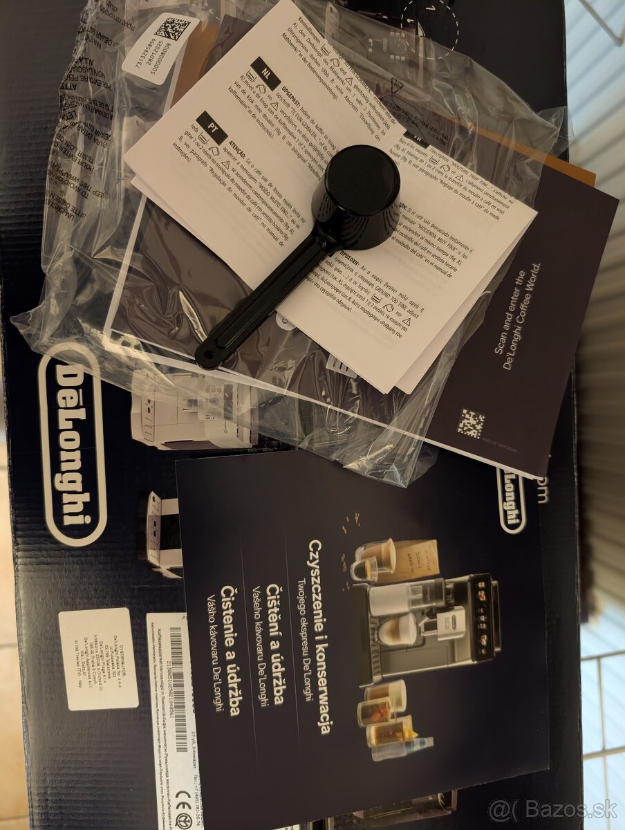 Automatický kávovar DeLonghi Magnifica S - 7