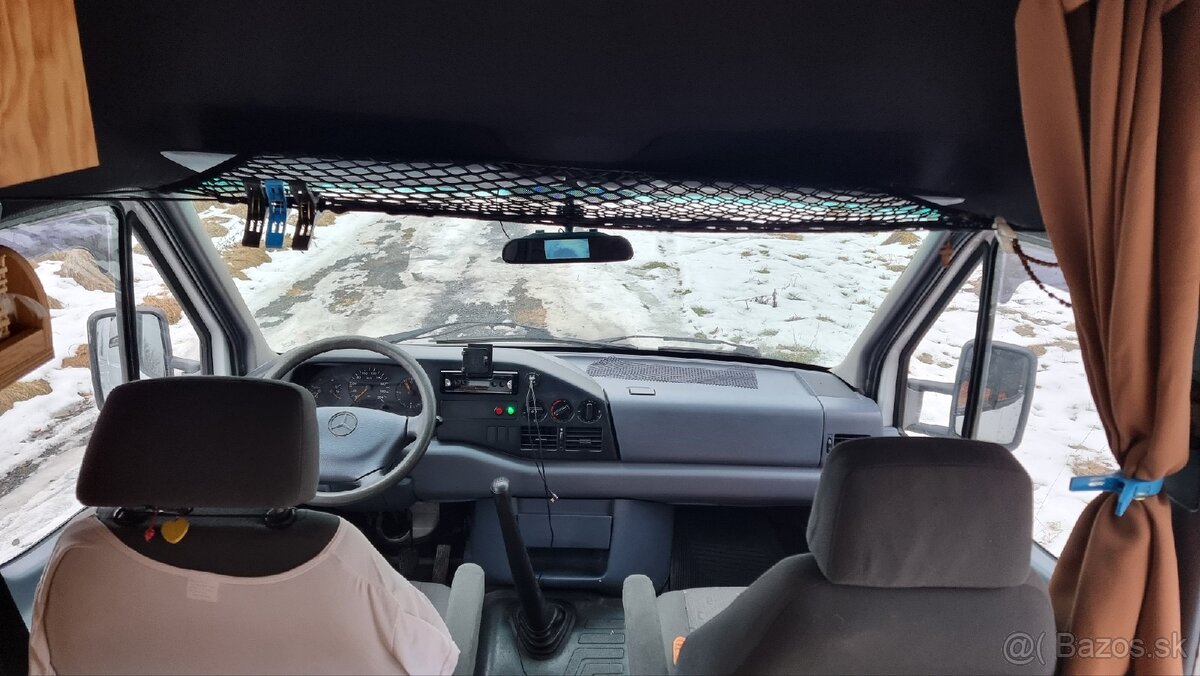 🚐 Obytná dodávka MB Sprinter 312D - Off-grid a Celoročná - 7