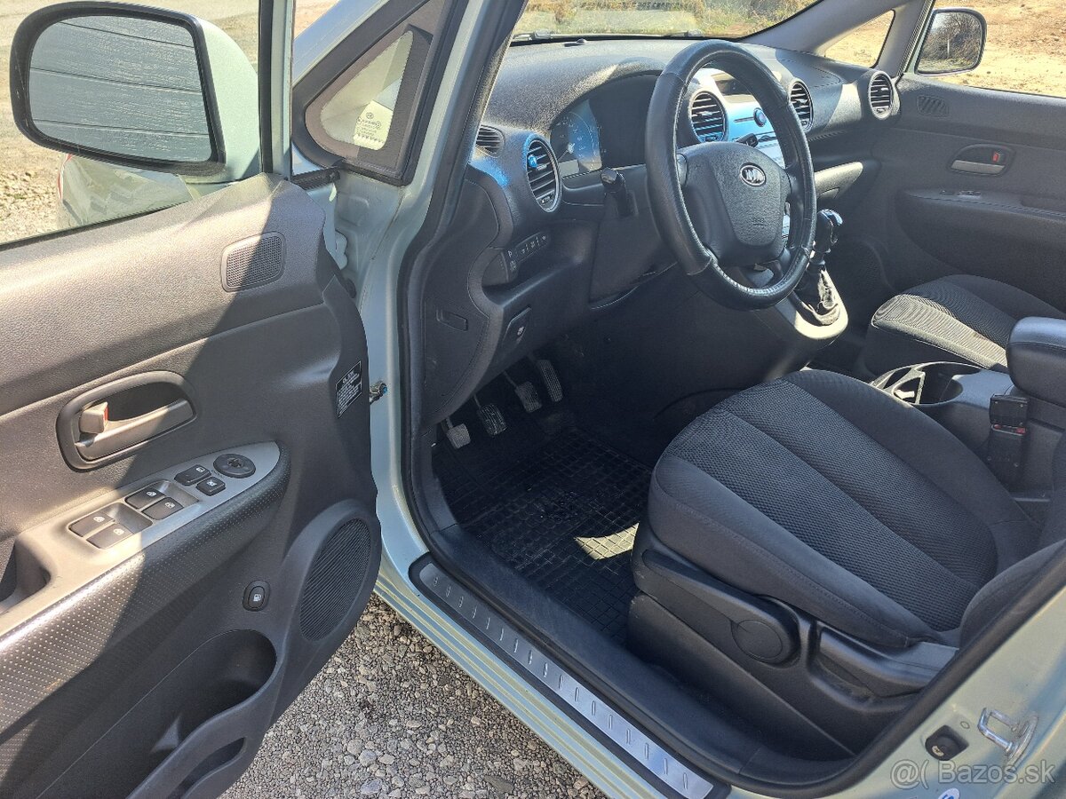 Kia Carens - 7